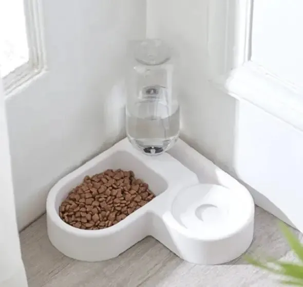 Plastic Drink and Food station